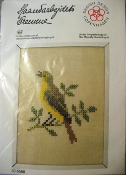 画像1: Haandarbejdets Fremme 刺繍キット（30-5564）　鳥　（GR) (1)